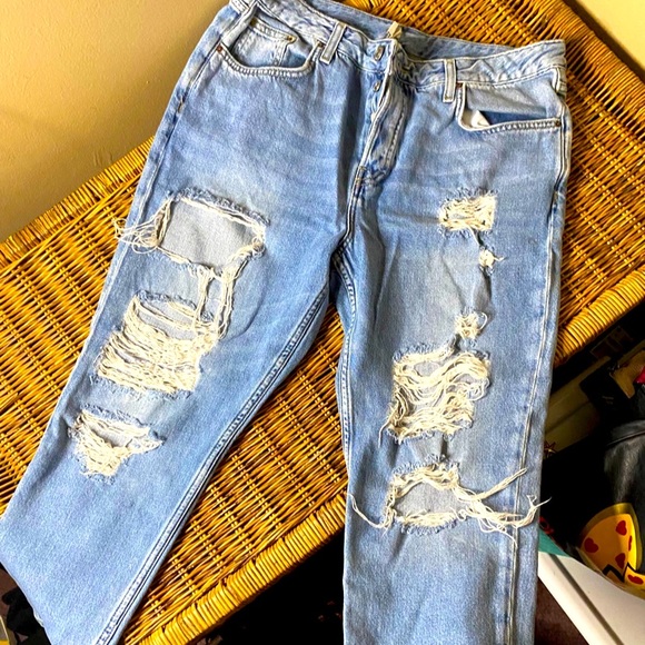 TopShop Distressed Jeans - Picture 1 of 4
